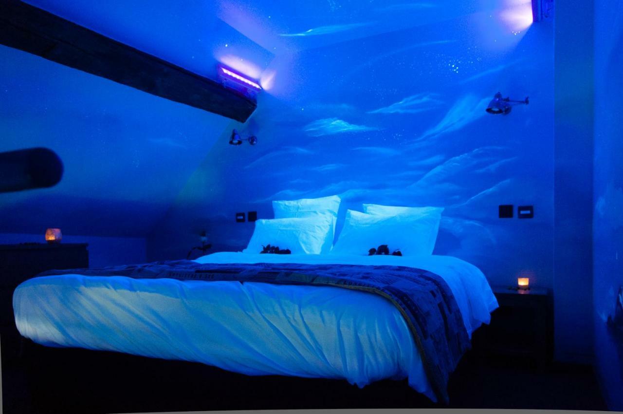 River Lodge Hotel Insolite มาเรดซูส์ ภายนอก รูปภาพ